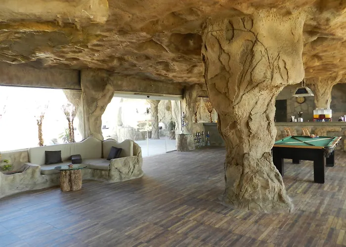 Caves Adults Only 5*