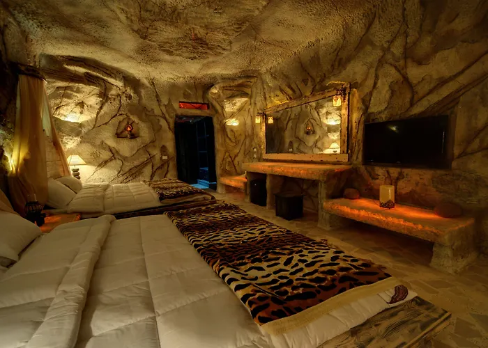 Caves Adults Only 5*
