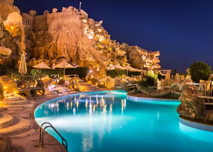 Caves Adults Only 5* הורגהדה